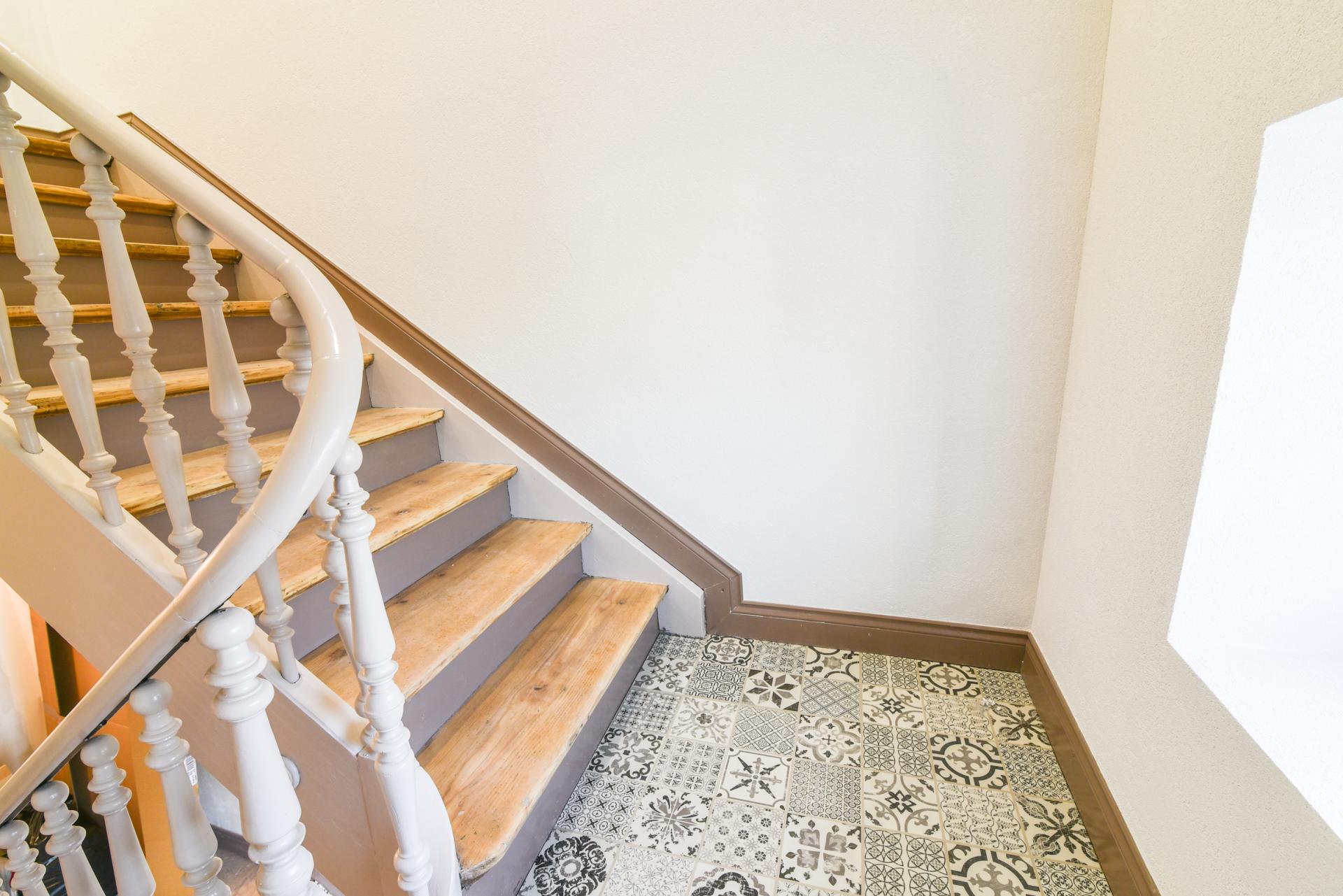 CAGE ESCALIER